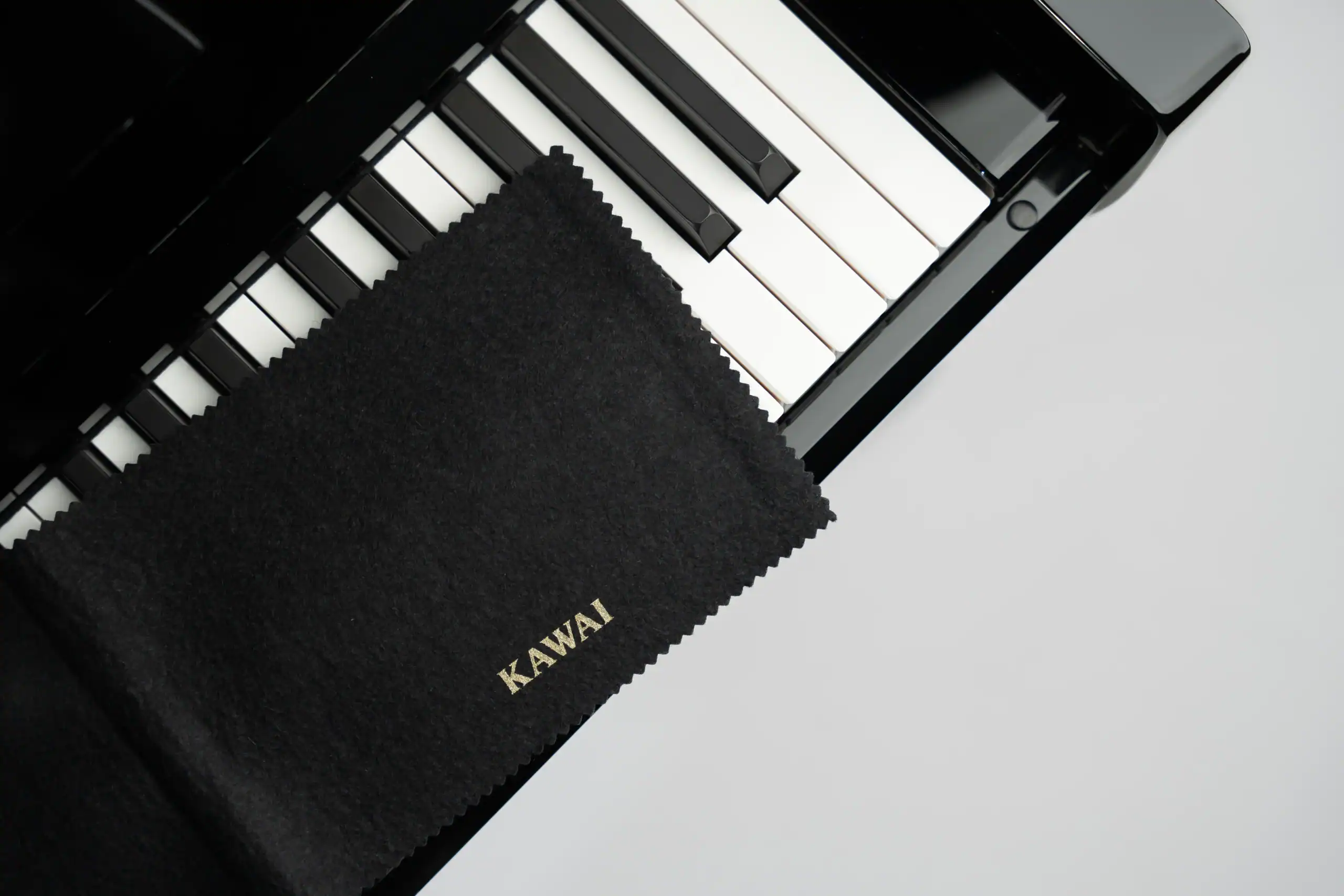 Mūzikas instruments ar klaviatūru, K-15 E modelis, Kawai.lv.